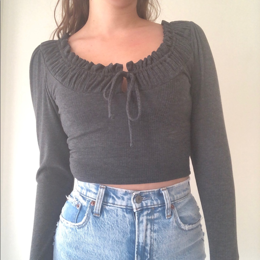 Gray long sleeve top
